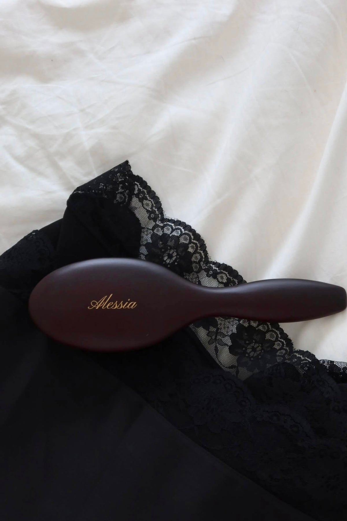 The Muse Hairbrush