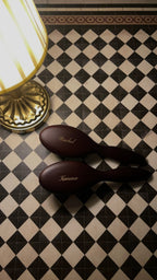 The Muse Hairbrush