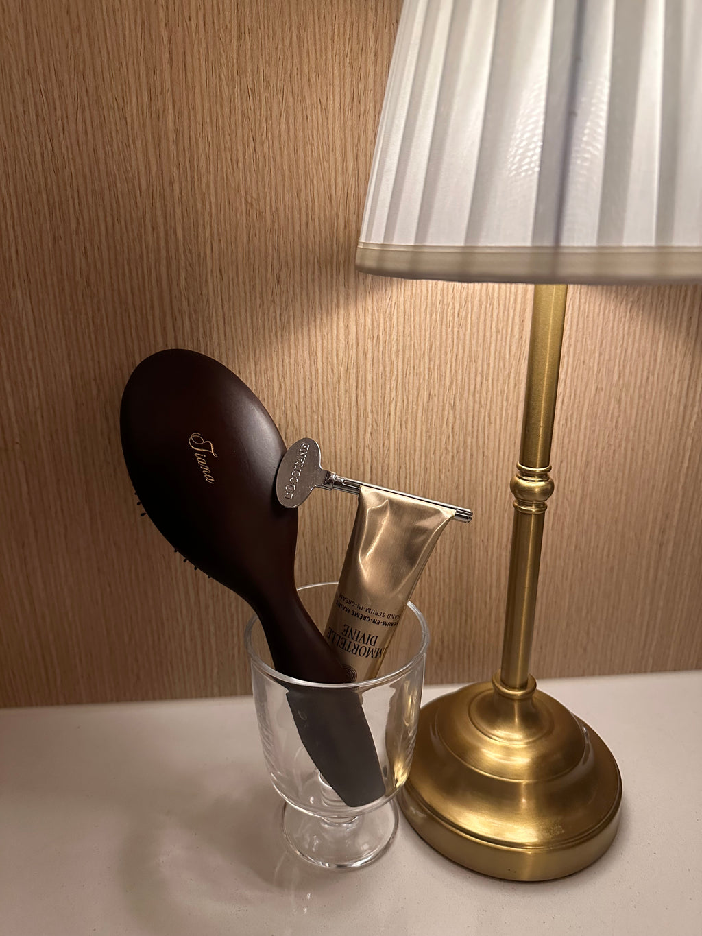 The Muse Hairbrush